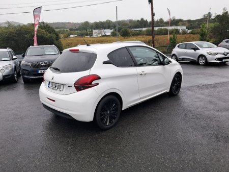 2017 Peugeot 208 - photo 3