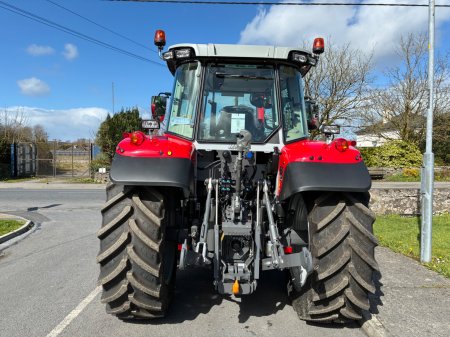 2026 Massey Ferguson 5S.125 - photo 5