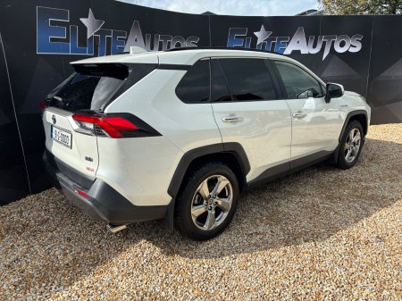2019 Toyota RAV4 - photo 7
