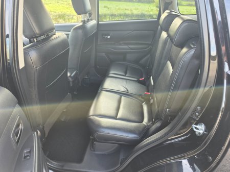 2015 Mitsubishi Outlander - photo 10