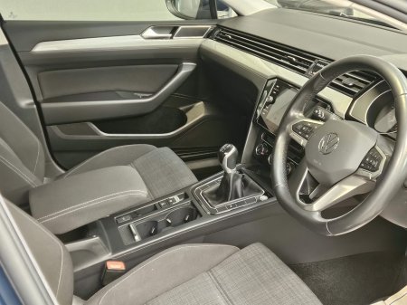 2022 Volkswagen Passat - photo 19