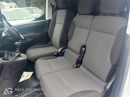 2023 Peugeot Partner - photo 13