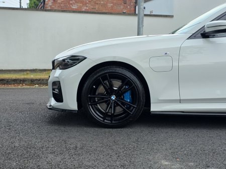 2021 BMW 3-Series - photo 17