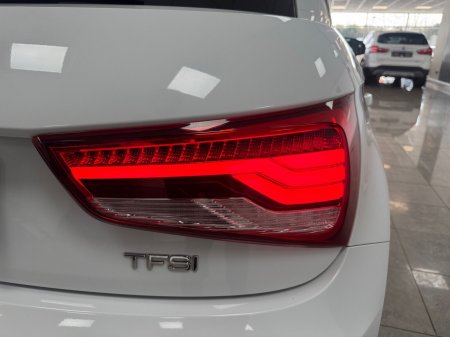 2017 Audi A1 - photo 19