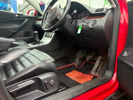 2010 Volkswagen Passat - photo 11