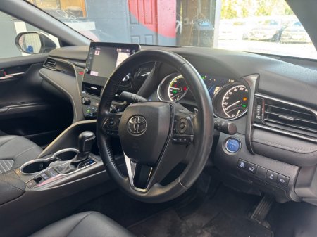 2022 Toyota Camry - photo 12