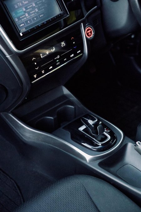 2018 Honda Grace - photo 11