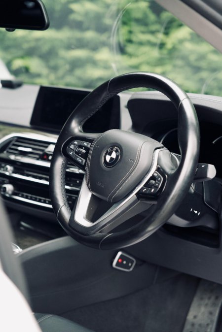 2018 BMW 5-Series - photo 12