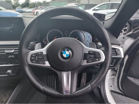 2017 BMW 5-Series - photo 17