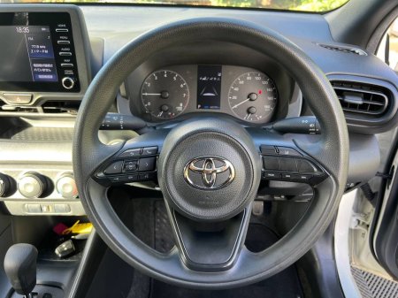 2021 Toyota Yaris - photo 4