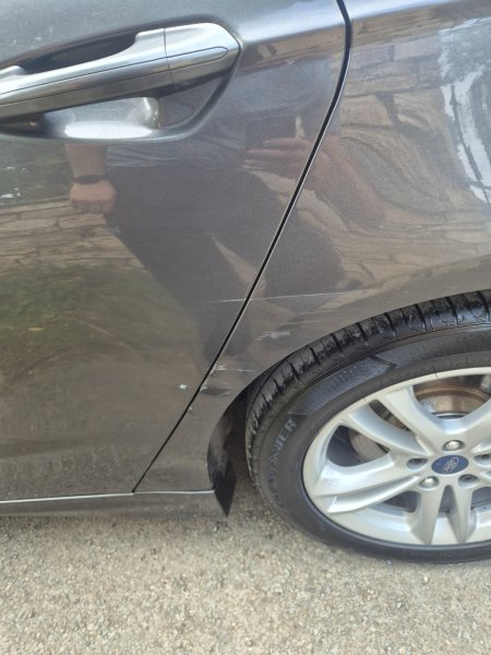 2015 Ford Mondeo - photo 16
