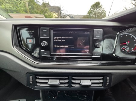 2019 Volkswagen Polo - photo 14