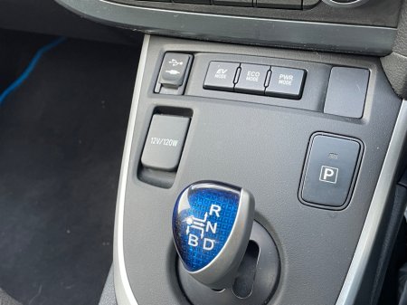2013 Toyota Auris - photo 12