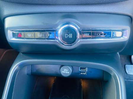 2023 Volvo XC40 - photo 18