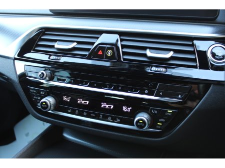 2024 BMW 5-Series - photo 13