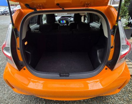 2017 Toyota Aqua - photo 12