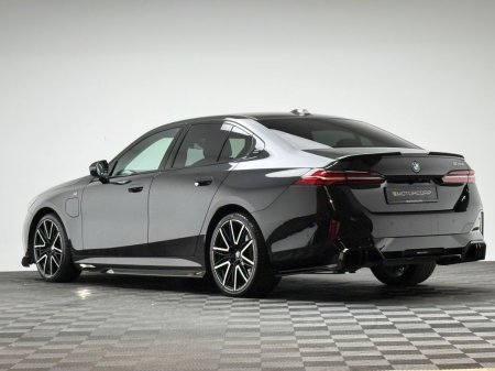 2024 BMW 5-Series - photo 5