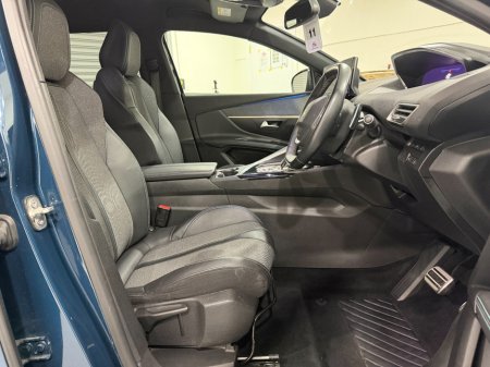 2023 Peugeot 5008 - photo 10