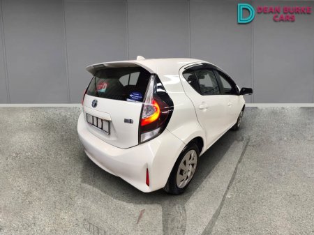 2021 Toyota Aqua - photo 10