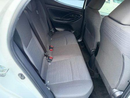 2021 Toyota Yaris - photo 7