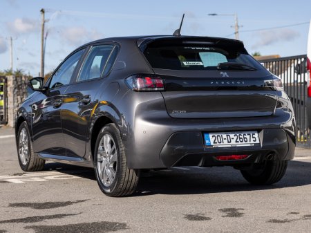 2020 Peugeot 208 - photo 6