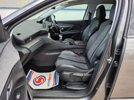 2018 Peugeot 5008 - photo 2