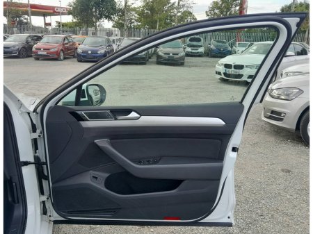 2016 Volkswagen Passat - photo 10