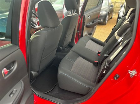 2021 Nissan Leaf - photo 16