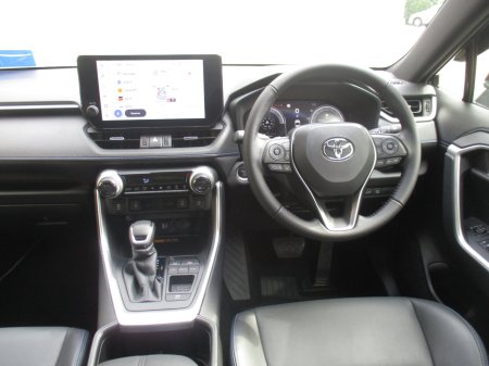 2025 Toyota RAV4 - photo 5