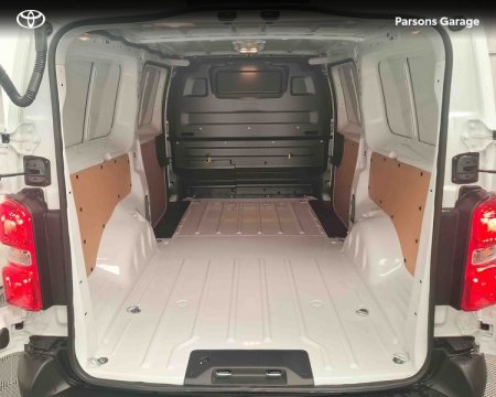 2026 Toyota Proace - photo 8