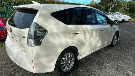 2015 Toyota Prius - photo 3