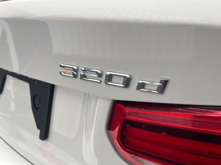 2017 BMW 3-Series - photo 8