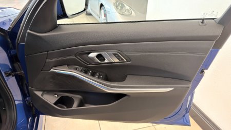 2021 BMW 3-Series - photo 11
