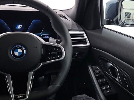 2026 BMW 3-Series - photo 18