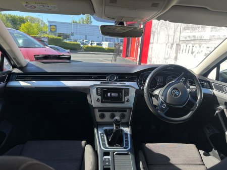 2015 Volkswagen Passat - photo 14