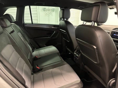 2019 Volkswagen Tiguan - photo 38