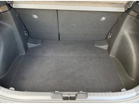 2025 Toyota Corolla - photo 16