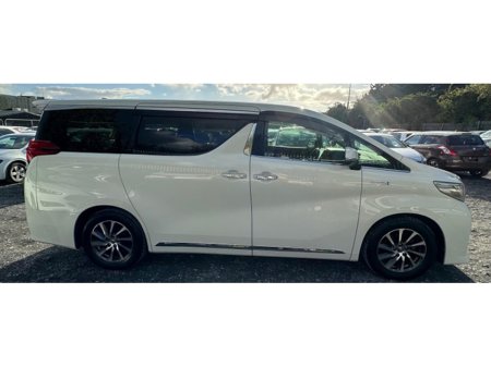 2015 Toyota Alphard - photo 9