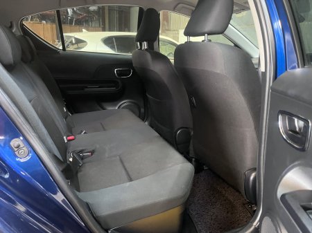 2017 Toyota Aqua - photo 10