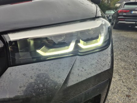 2021 BMW 5-Series - photo 16