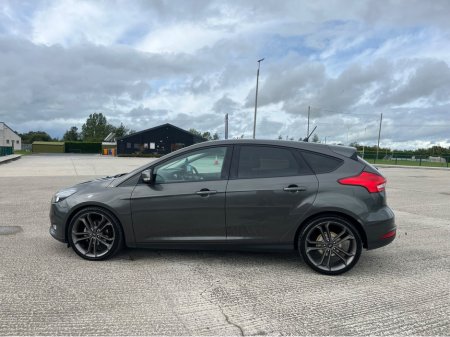 2018 Ford Focus - photo 6