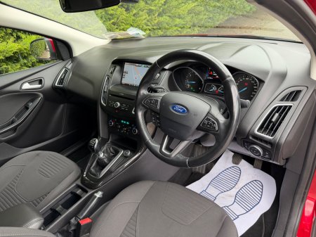 2016 Ford Focus - photo 15