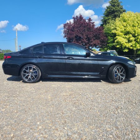 2021 BMW 5-Series - photo 6
