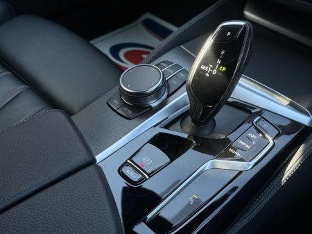 2023 BMW 5-Series - photo 16