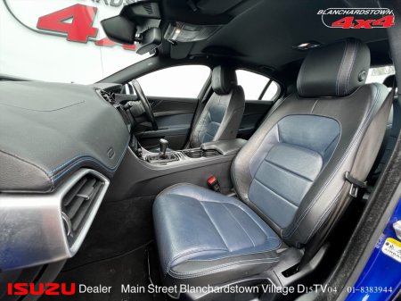2017 Jaguar XE - photo 13