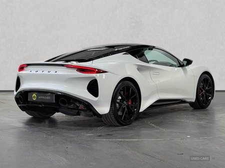 2025 Lotus Emira - photo 5