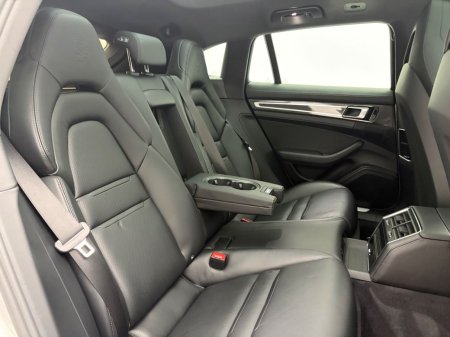 2018 Porsche Panamera - photo 24