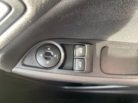 2016 Ford Focus - photo 18