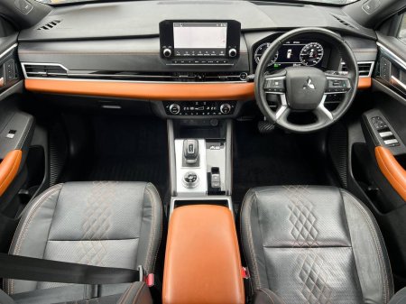 2022 Mitsubishi Outlander - photo 10