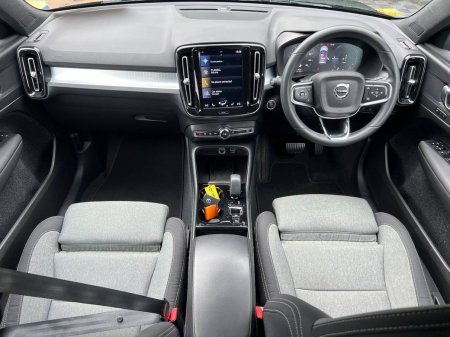 2023 Volvo XC40 - photo 9